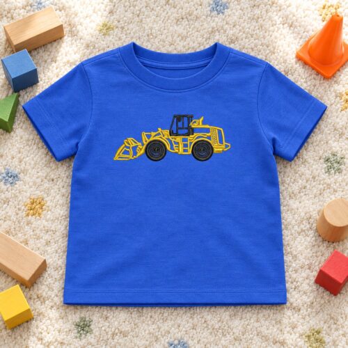 Diseño de bordado de cargadora frontal de construcción bordado en una camiseta para niño pequeño.